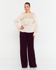 Lisa silk top – Effortless elegance, day to night